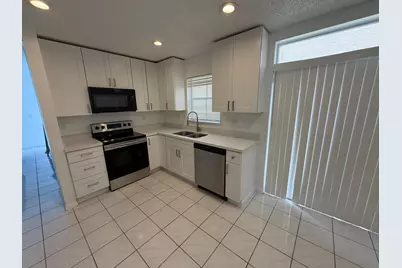 3780 Amalfi Drive #3780, Hollywood, FL 33021 - Photo 3