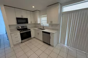 3780 Amalfi Dr, Hollywood, FL 33021 - Photo 3
