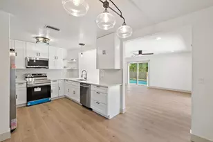 549 NW Salina Terrace, Port Saint Lucie, FL 34983 - Photo 5