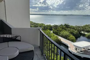 4200 N Ocean Dr, Singer Island, FL 33404 - Photo 37