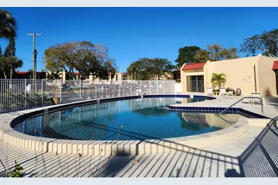 2050 Oleander Boulevard #8-109, Fort Pierce, FL 34950 - Photo 11