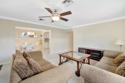 3792 NE 19th Avenue, Oakland Park, FL 33308 - Photo 13