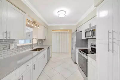 3792 NE 19th Avenue, Oakland Park, FL 33308 - Photo 19