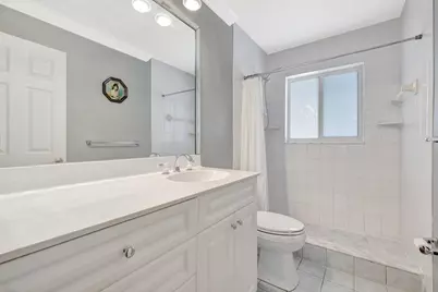 3792 NE 19th Avenue, Oakland Park, FL 33308 - Photo 37