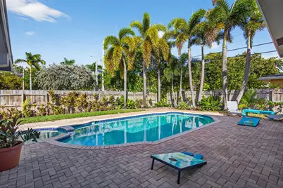 3792 NE 19th Avenue, Oakland Park, FL 33308 - Photo 11