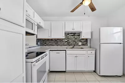 201 Oxford 600, West Palm Beach, FL 33417 - Photo 3