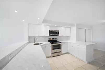 243 Bay Colony Drive N, Juno Beach, FL 33408 - Photo 3