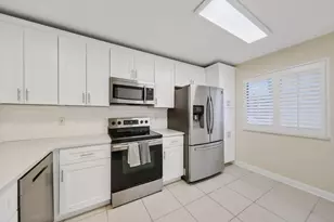 240 Captains Walk, Delray Beach, FL 33483 - Photo 7