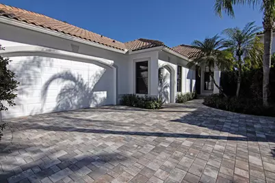 2570 Players Court, Wellington, FL 33414 - Photo 3