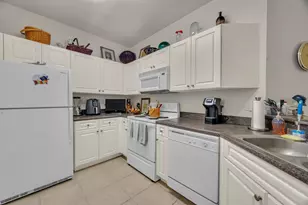 367 SE Rogers Ct, Stuart, FL 34994 - Photo 9