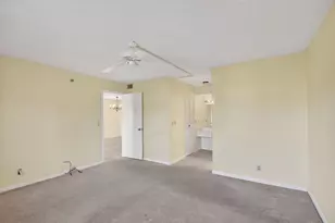 7770 Tahiti Ln, Lake Worth, FL 33467 - Photo 15