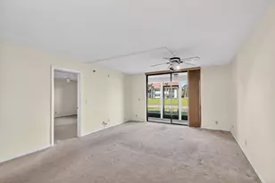 7770 Tahiti Ln, Lake Worth, FL 33467 - Photo 11