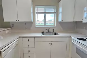 3490 Briar Bay Blvd, West Palm Beach, FL 33411 - Photo 13