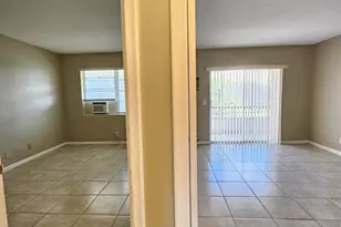 114 Norwich E, West Palm Beach, FL 33417 - Photo 7