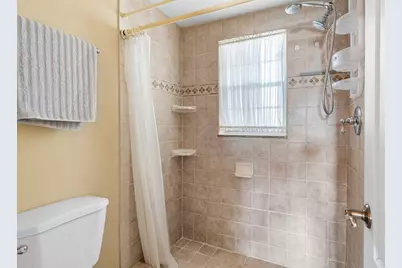 2201 SE 9th Street #107, Pompano Beach, FL 33062 - Photo 17