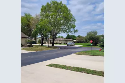 135 Meander Circle, Royal Palm Beach, FL 33411 - Photo 11