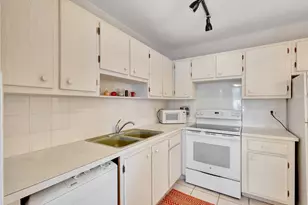 52 Plymouth F, West Palm Beach, FL 33417 - Photo 11