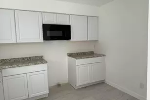 2103 Wharf Ln, Greenacres, FL 33463 - Photo 7