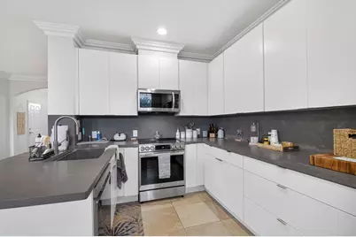 320 Via Villagio, Hypoluxo, FL 33462 - Photo 17