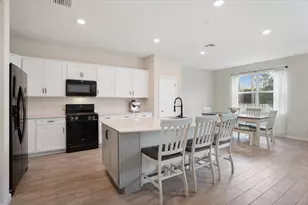 10131 SW Captiva Dr, Port Saint Lucie, FL 34987 - Photo 7