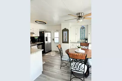 10 SE La Mesa, Port Saint Lucie, FL 34952 - Photo 7