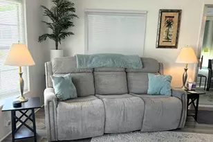 10 SE La Mesa, Port Saint Lucie, FL 34952 - Photo 3