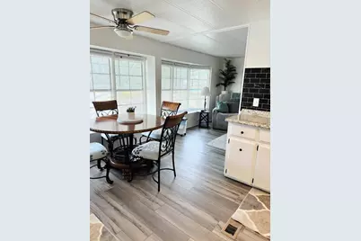 10 SE La Mesa, Port Saint Lucie, FL 34952 - Photo 5