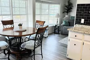 10 SE La Mesa, Port Saint Lucie, FL 34952 - Photo 5