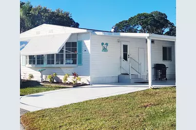 10 SE La Mesa, Port Saint Lucie, FL 34952 - Photo 1