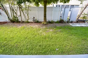 2000 NE 51st Ct, Fort Lauderdale, FL 33308 - Photo 13