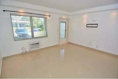 2000 NE 51st Court #103, Fort Lauderdale, FL 33308 - Photo 3