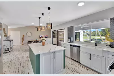 6209 Brandon Street, Palm Beach Gardens, FL 33418 - Photo 3