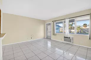 46 Waltham B, West Palm Beach, FL 33417 - Photo 3
