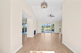 10206 Isle of Pines Ct, Port Saint Lucie, FL 34986 - Photo 3