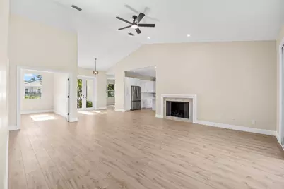 10206 Isle Of Pines Court, Port Saint Lucie, FL 34986 - Photo 11