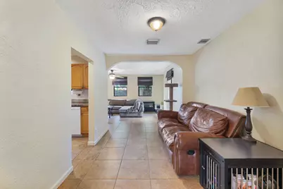 713 NE 35th Street, Oakland Park, FL 33334 - Photo 7