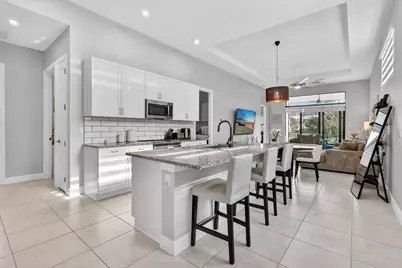 180 SE Via Bisento, Port Saint Lucie, FL 34952 - Photo 5