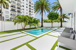 8405 NW 34th St, Doral, FL 33122 - Photo 17