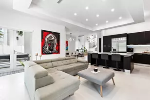 8405 NW 34th St, Doral, FL 33122 - Photo 13