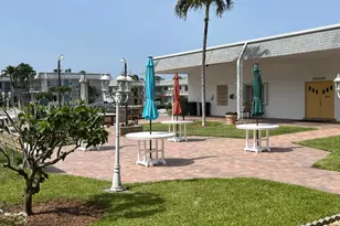 2840 Cynthia Ln, Lake Worth Beach, FL 33461 - Photo 23