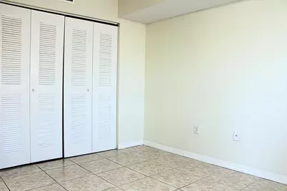 5065 Wiles Road #307, Coconut Creek, FL 33073 - Photo 11