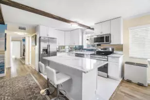 2020 Lake Osborne Dr, Lake Worth Beach, FL 33461 - Photo 3