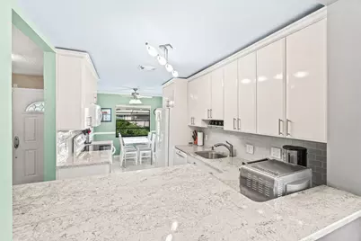 3 Stratford Drive E #B, Boynton Beach, FL 33436 - Photo 11