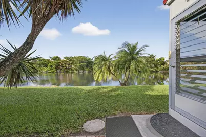 135 Lake Anne Drive, West Palm Beach, FL 33411 - Photo 29