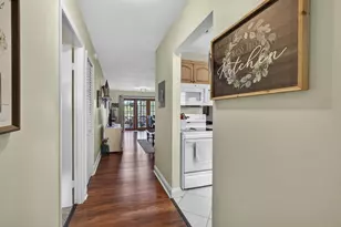 135 Lake Anne Dr, West Palm Beach, FL 33411 - Photo 3