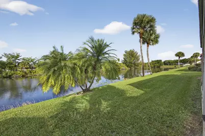 135 Lake Anne Drive, West Palm Beach, FL 33411 - Photo 29