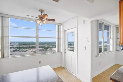 18051 Biscayne Boulevard #1504, Aventura, FL 33160 - Photo 9