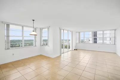 18051 Biscayne Boulevard #1504, Aventura, FL 33160 - Photo 3