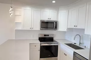 37 Preston A, Boca Raton, FL 33434 - Photo 3