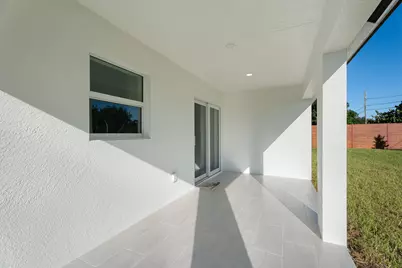 884 SW Thrift Avenue, Port Saint Lucie, FL 34953 - Photo 25